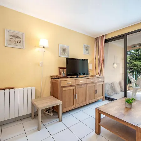 Francia-5 By Interhome Apartmán *